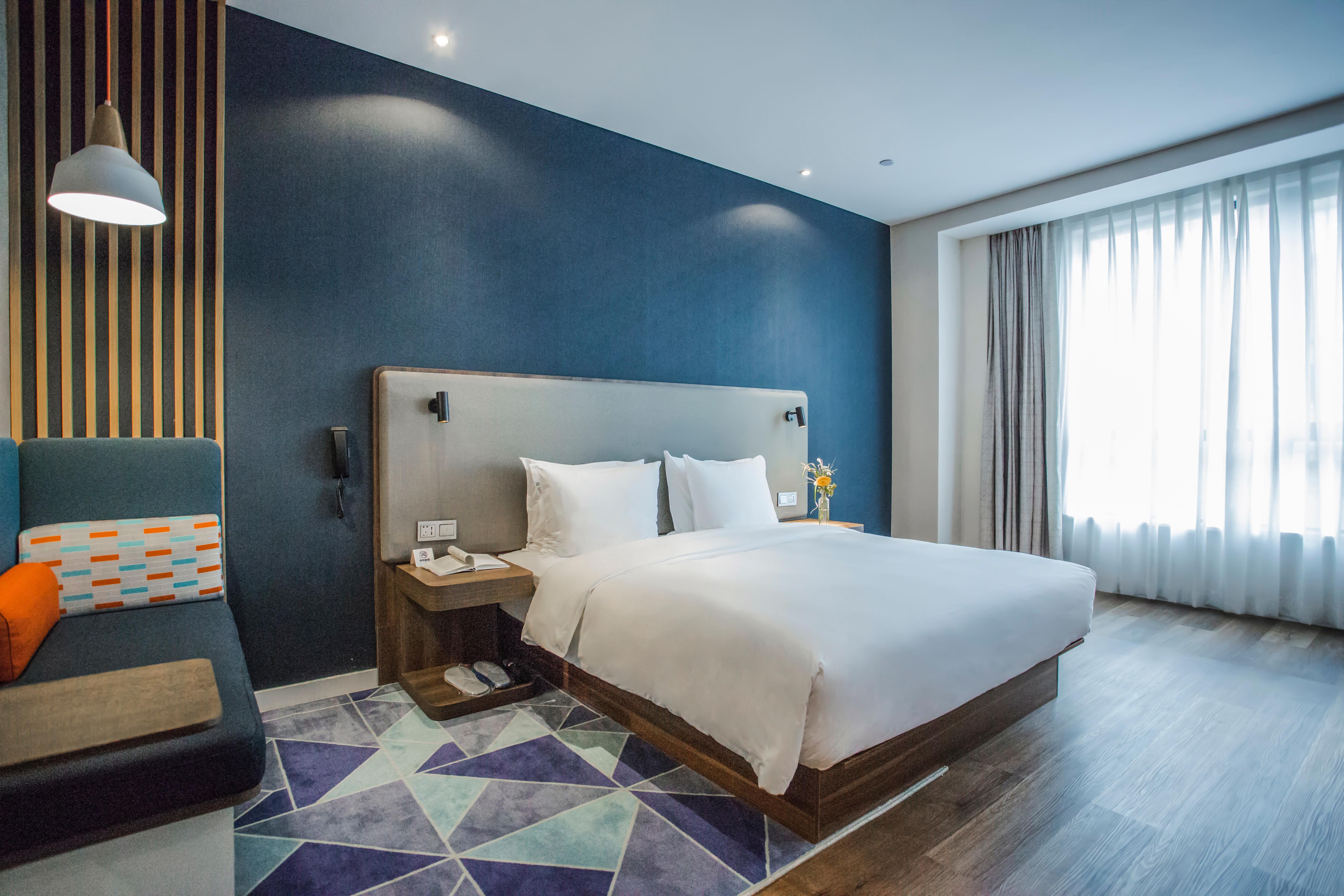 Holiday Inn Express Shanghai Pudong Chuansha, An Ihg Hotel Exterior photo