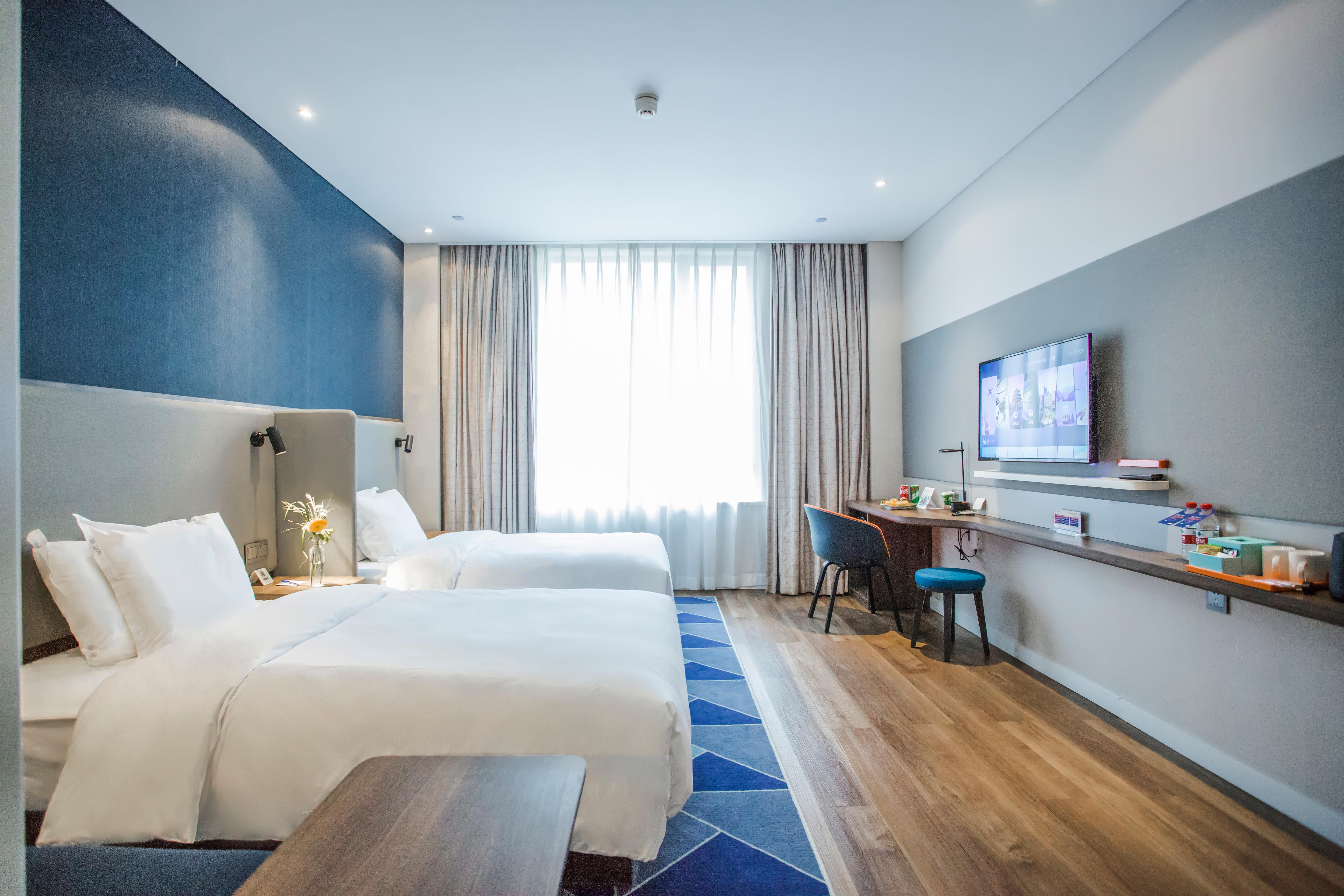 Holiday Inn Express Shanghai Pudong Chuansha, An Ihg Hotel Exterior photo